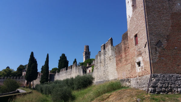 Susegana - Castello San Salvatore - © RoRadln - Steffen Storandt
