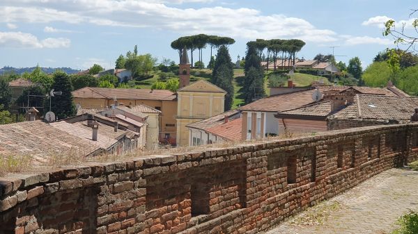 Stadtblick von der Stadtmauer in Montiano - © RoRadln - Kurt Schmidt