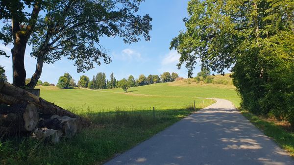 Landschaft bei Holzkirchen - © RoRadln - Kurt Schmidt
