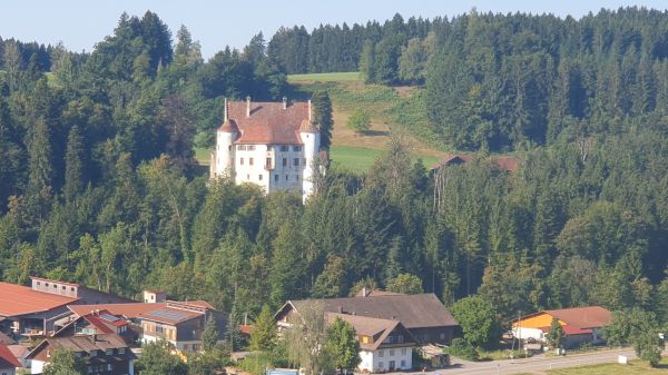 Blick von Eglofs auf Schloss Syrgenstein - © RoRadln - Kurt Schmidt