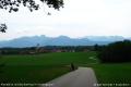 Alpenblick mit Beyharting im Vordergrund